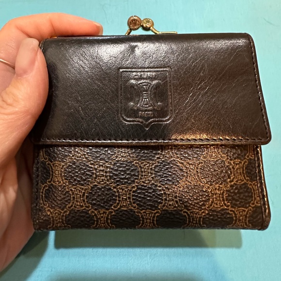 Vintage Celine Macadam Coated Canvas and Leather Triomphe Kisslock Wallet - Picture 10 of 16